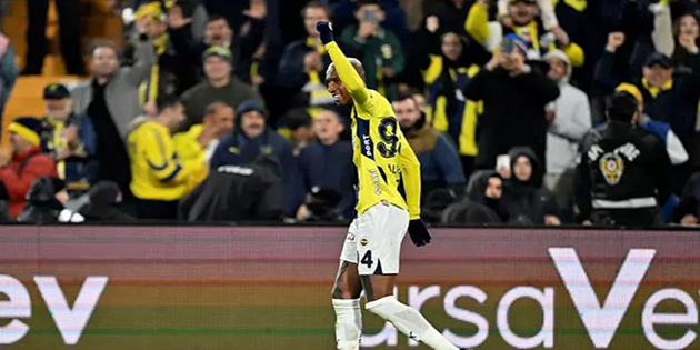 Fenerbahçe’nin Aradığı Golcü Nihayet Geldi: Anderson Talisca Sahneye Çıktı!
