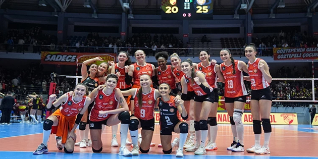 İzmir’de Turuncu-Beyaz Resital: Eczacıbaşı Dynavit Göztepe’yi Set Vermeden Geçti!