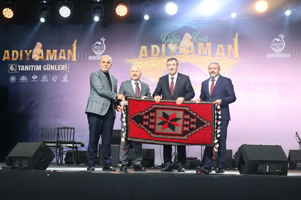 İSTANBUL’DA ADIYAMAN RÜZGÂRI ESTİ